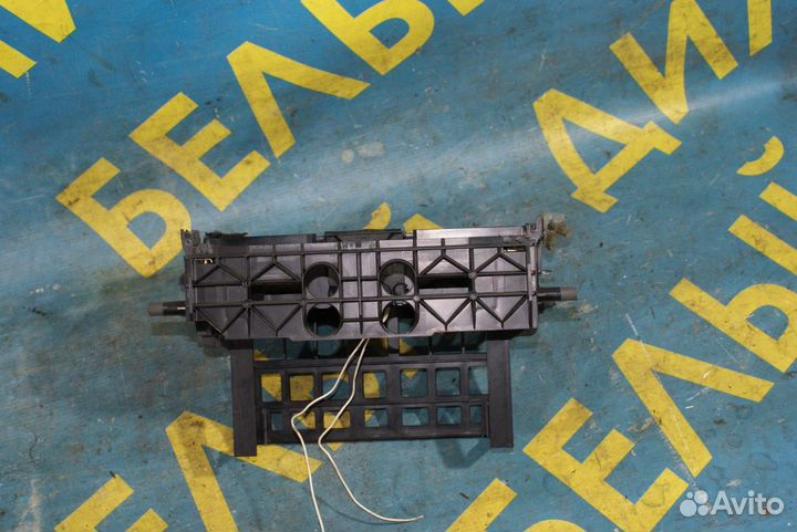 Рамка магнитолы Audi A4