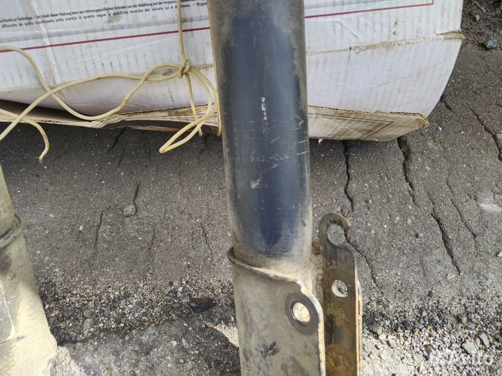 Стойки Volvo 960