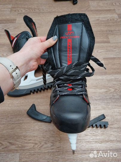 Коньки хоккейные 41 размер