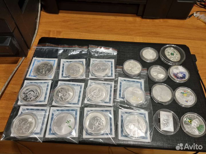 Серебряные монеты 2 3 рубля 1 2 10 долларов