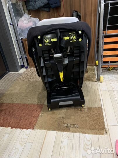 Автокресло Maxi-Cosi MiloFix с базой Isofix