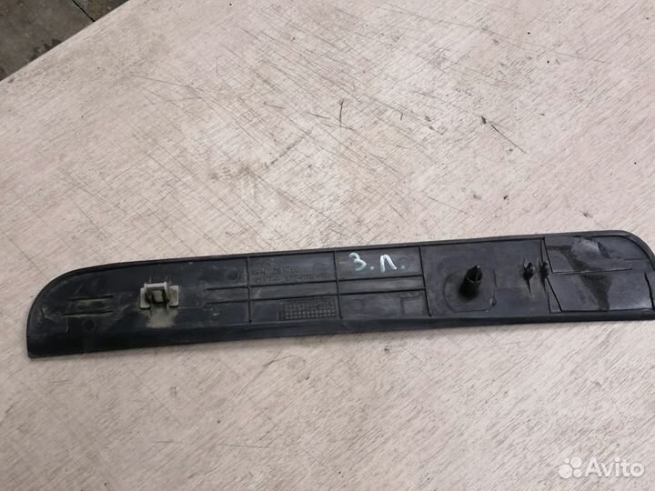 Накладка порога зад лево киа Кларус