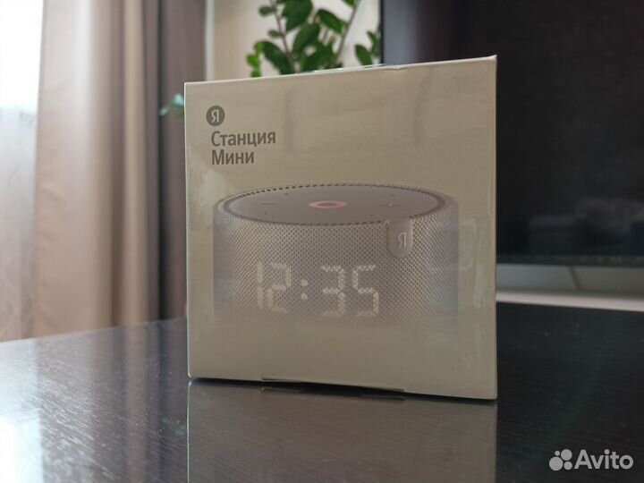 Яндекс Станция Мини с часами (Алиса)