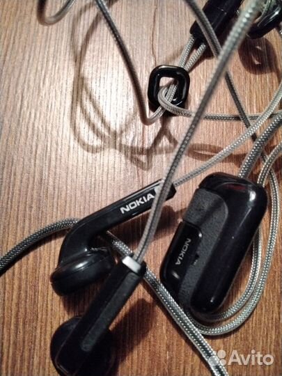 Наушники оригинальные для телефонов и смартфонов