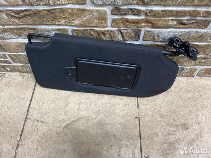 Козырек солнцезащитный правый Volvo Xc90 2 2.0