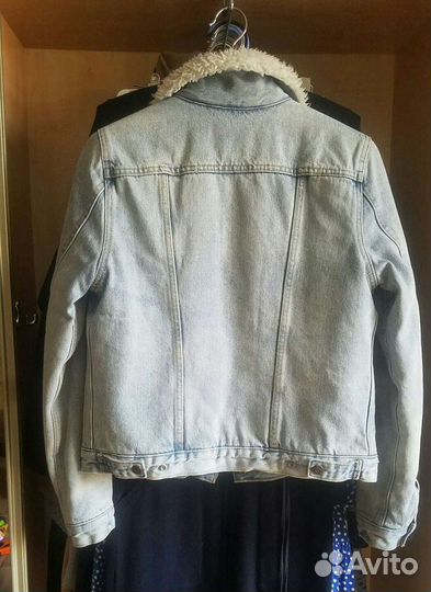 Джинсовая куртка levis