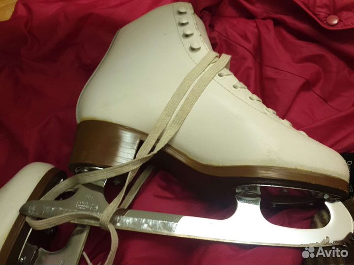 Коньки фигурные 35-36 размер