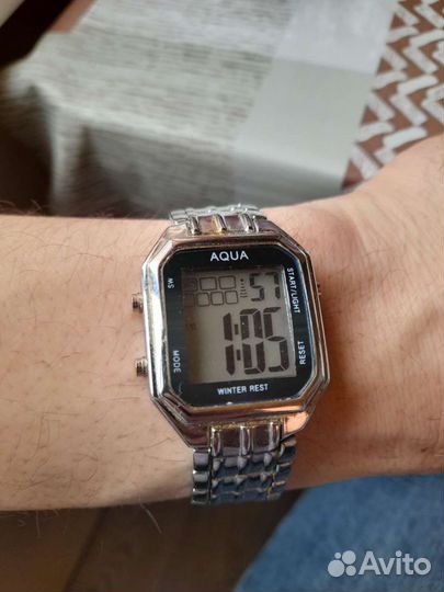 Часы agua