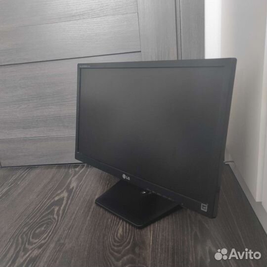 Монитор LG Flatron E2242C-BNA 22''