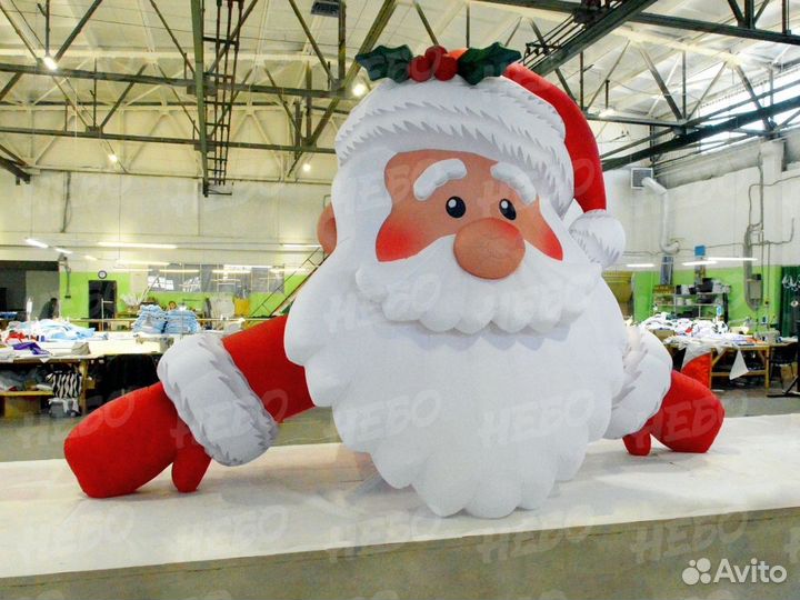 Надувная голова Деда Мороза на крышу