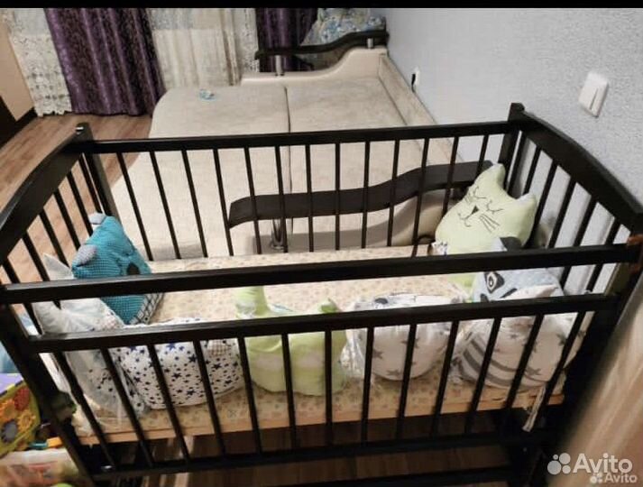 Детская кроватка