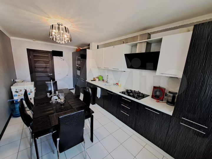 3-к. квартира, 83 м², 9/10 эт.