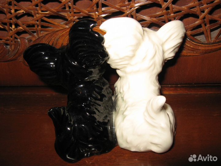 Собачки скульптура Гебель винтаж Goebel