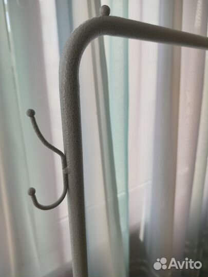 Продам рейл для одежды