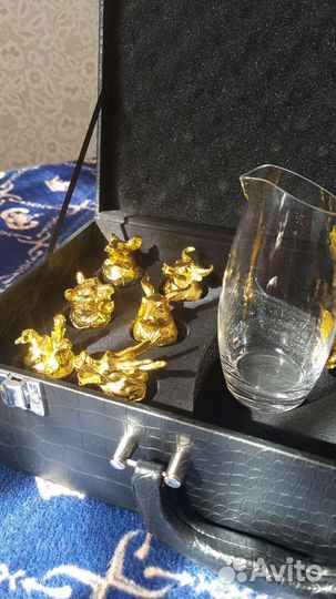 Подарочный набор новый, рюмки перевёртыши