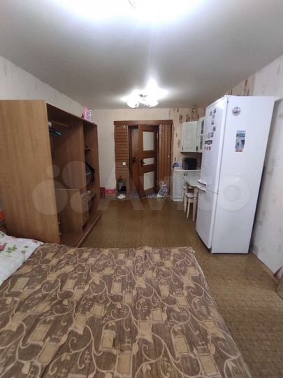 Комната 18 м² в > 9-к., 2/5 эт.