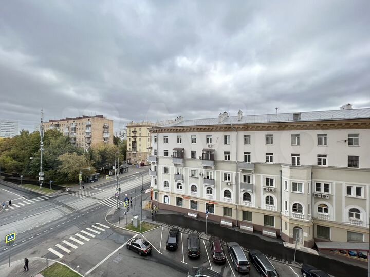 3-к. квартира, 105 м², 4/30 эт.