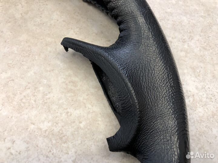 Кожаная оплетка руля Nissan