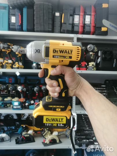 Гайковерт DeWalt 600 h.m