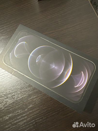 Коробка от iPhone 12 pro max