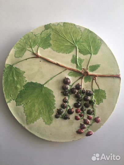 Ботанические барельефы