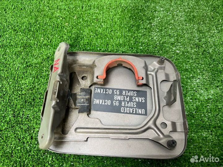 Лючок топливного бака Nissan Almera N16 1.5 QG15