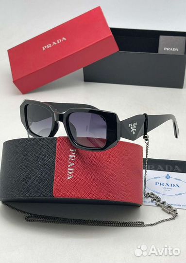 Солнцезащитные очки женские prada