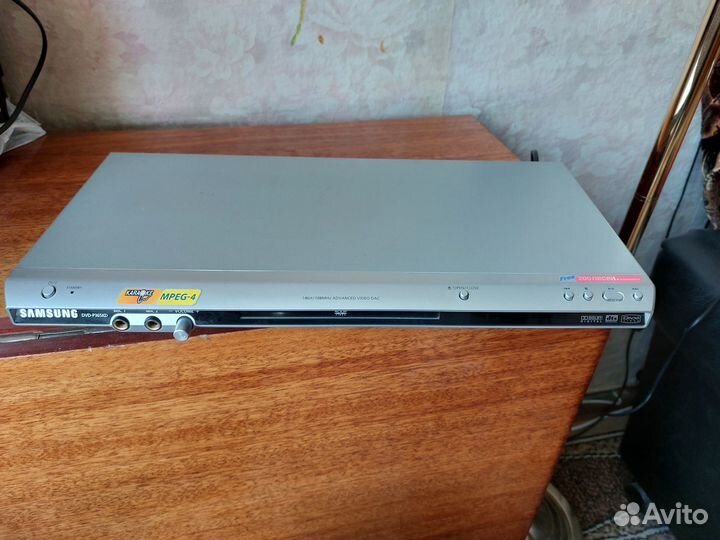 Продам DVD проигрыватель