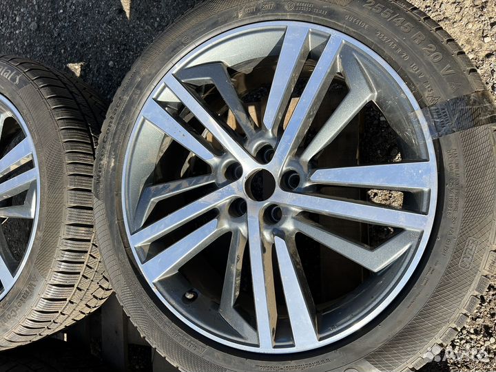 Оригинальные зимние колеса Audi Q5 R20