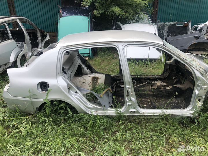 Кузов по частям Renault Simbol