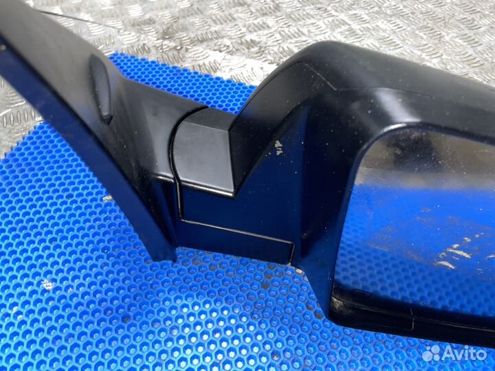 Зеркало правое Toyota Tundra 2