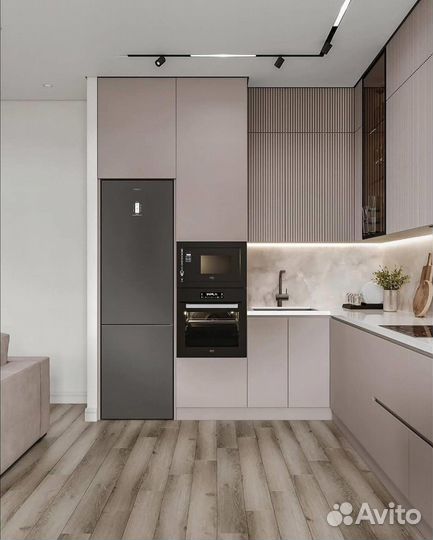 Кухня встроенная светлая