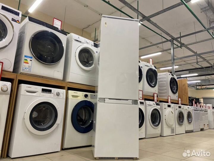 Встраиваемый холодильник Hotpoint BCB 33 Aa F