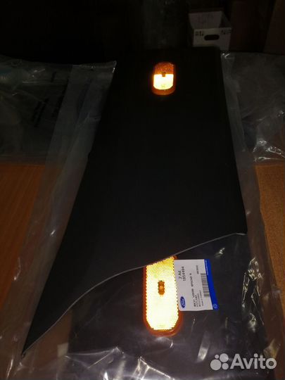 Молдинг кузова задний Ford Transit с 2014