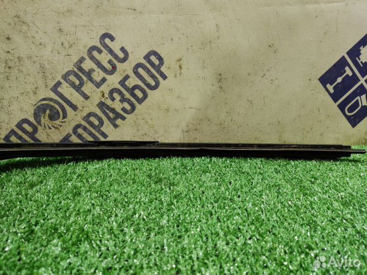 Дворник лобового стекла левый Renault Fluence