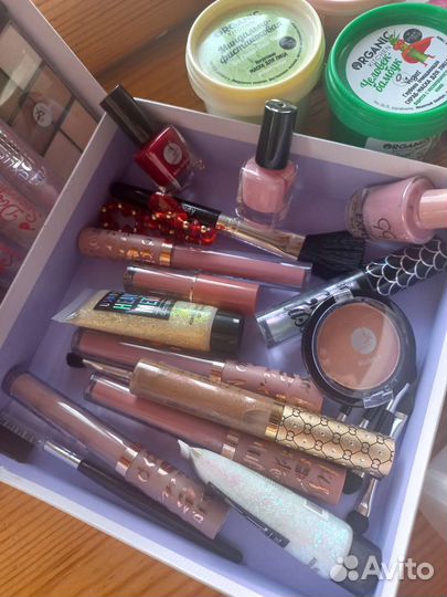 Набор косметики пакетом
