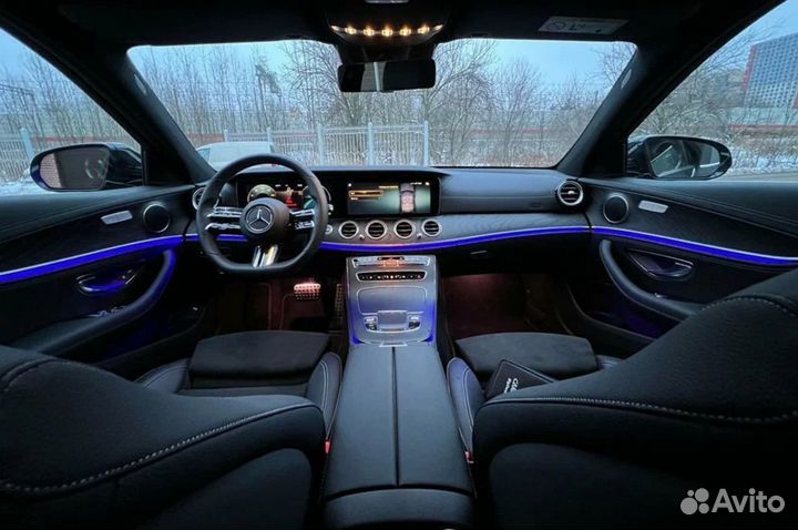 Сменщик 2/2 для работы в бизнес на Mercedes