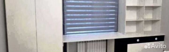 Детская рабочая зона у окна