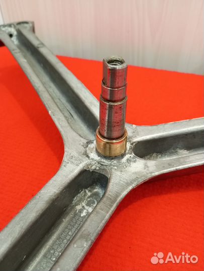 Крестовина для стиральной машины Indesit /Ariston