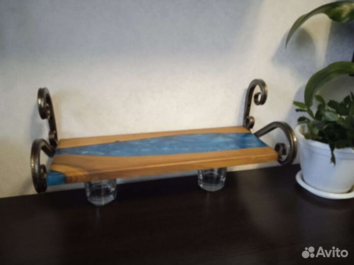 Полочка настенная