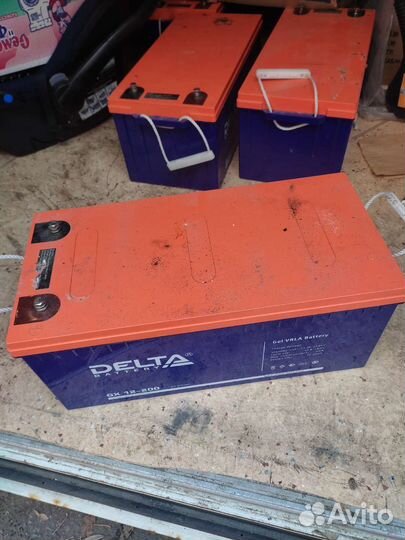 Аккумуляторная батарея Delta GX 12-200 (12V/200Ah)