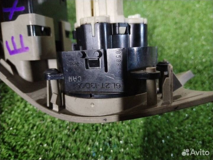 Переключатель света фар Ford Explorer