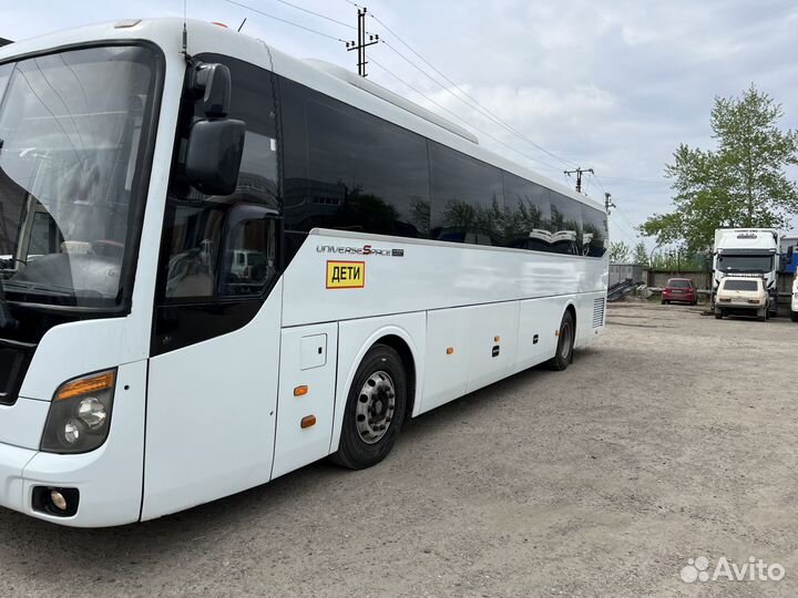 Туристический автобус Hyundai Universe, 2012