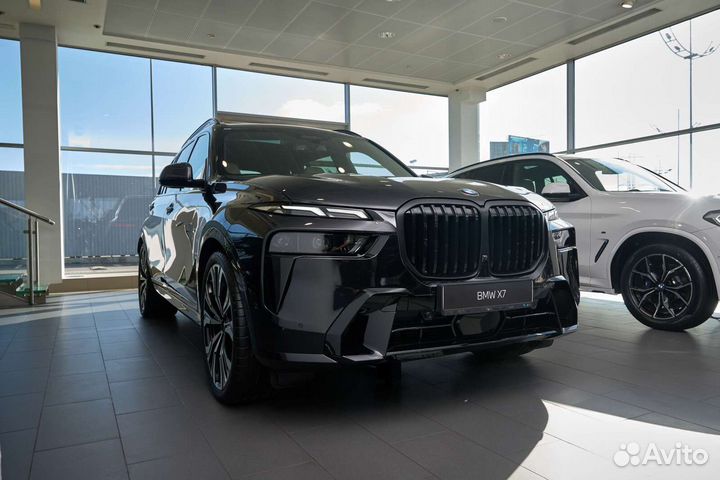 BMW X7 3.0 AT, 2024