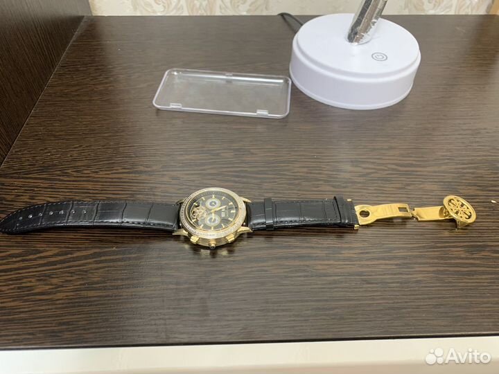 Золотые часы585