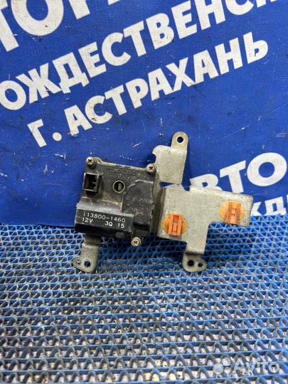 Моторчик заслонок отопителя Honda Cr-V 1