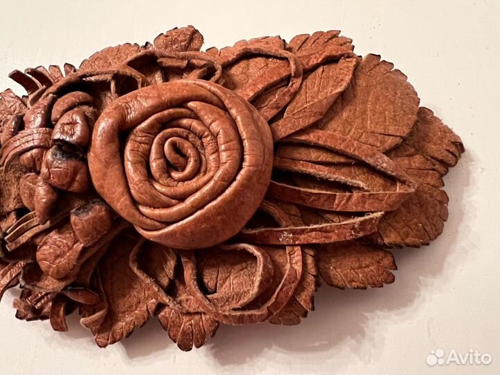 Кожаная заколка из 90-х