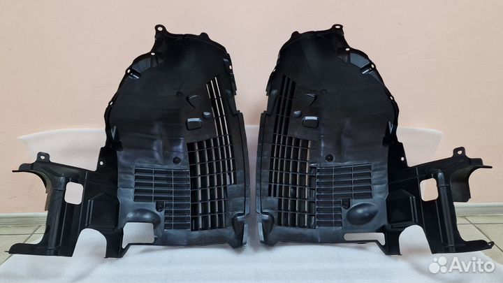 Подкрылок передний прав/лев Nissan GT-R R35 новый