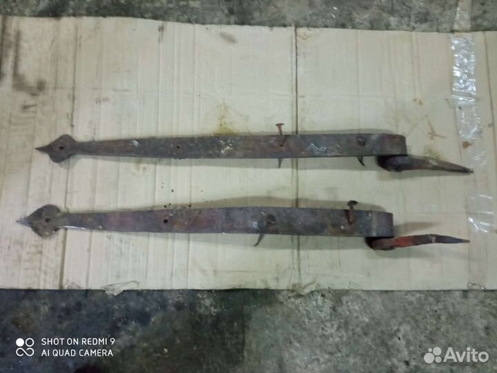 Старинные кованные петли