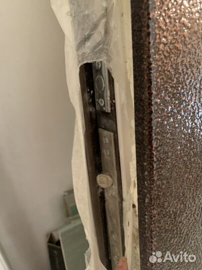 Дверь входная металлическая